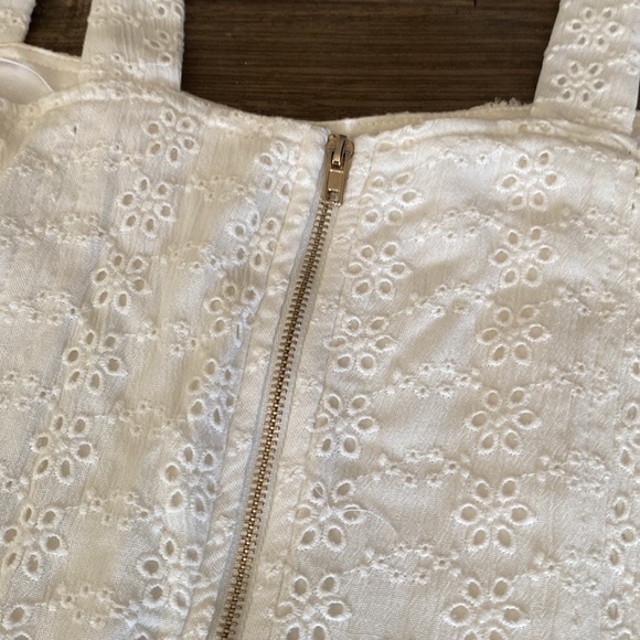 *NWOT* CJ Cruz white eyelet dress - Picture 5 of 7
